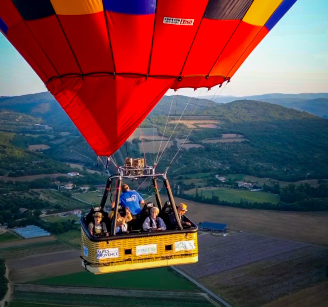 Montgolfiere above the vines